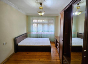 Satılır 3 otaqlı 90 m2 köhnə tikili 8 km