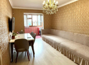 Satılır 3 otaqlı 60 m2 köhnə tikili Xalqlar Dostluğu m.