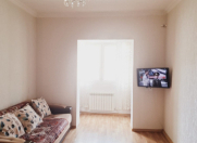 Satılır 2 otaqlı 40 m2 köhnə tikili İnşaatçılar m.