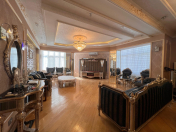 İcarəyə verilir 3 otaqlı 140 m2 yeni tikili Xətai r.