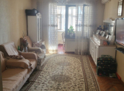 İcarəyə verilir 3 otaqlı 60 m2 köhnə tikili Neftçilər m.