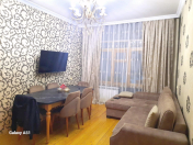 Satılır 5 otaqlı 125 m2 köhnə tikili Qaraçuxur