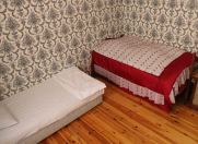 İcarəyə verilir 4 otaqlı 4 m2 yeni tikili Qəbələ