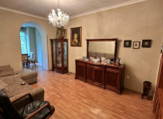 Satılır 3 otaqlı 105 m2 köhnə tikili 28 May m.