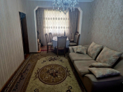 Satılır 3 otaqlı 80 m2 köhnə tikili 2 mkr