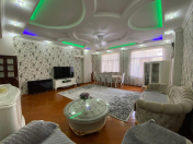 Satılır 3 otaqlı 153 m2 yeni tikili Nizami m.