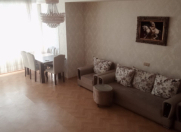 İcarəyə verilir 3 otaqlı 110 m2 yeni tikili Əhmədli m.