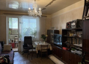 Satılır 3 otaqlı 85 m2 köhnə tikili Xalqlar Dostluğu m.