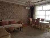 Satılır 2 otaqlı 60 m2 yeni tikili Xalqlar Dostluğu m.