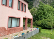 İcarəyə verilir 5 otaqlı 90 m2 həyət evi Qax