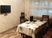 Satılır 2 otaqlı 46 m2 köhnə tikili İnşaatçılar m.