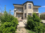 Satılır 6 otaqlı 4.5 m2 həyət evi Dədə Qorqud