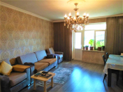 Satılır 2 otaqlı 75 m2 köhnə tikili Badamdar