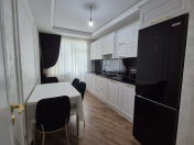 Satılır 3 otaqlı 115 m2 yeni tikili Bakıxanov