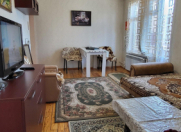 Satılır 2 otaqlı 40 m2 köhnə tikili Qara Qarayev m.