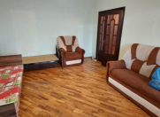 İcarəyə verilir 3 otaqlı 100 m2 köhnə tikili Elmlər Akademiyası m.