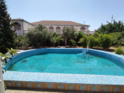 Satılır 10 otaqlı 450 m2 bağ evi Novxanı