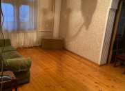 Satılır 2 otaqlı 70 m2 köhnə tikili 7 mkr