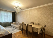 Satılır 2 otaqlı 60 m2 köhnə tikili Xətai r.