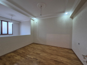 Satılır 3 otaqlı 70 m2 yeni tikili Neftçilər m.