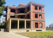 Satılır 11 otaqlı 580 m2 villa Lənkəran