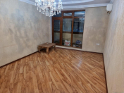 Satılır 2 otaqlı 65 m2 köhnə tikili 8 km