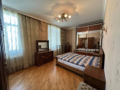 Satılır 4 otaqlı 155 m2 yeni tikili Gənclik m.