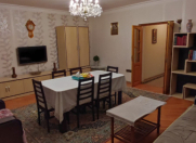 Satılır 2 otaqlı 65 m2 köhnə tikili Dövlət Statistika Komitəsi