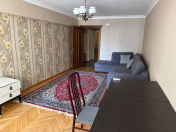 İcarəyə verilir 2 otaqlı 65 m2 köhnə tikili 28 May m.