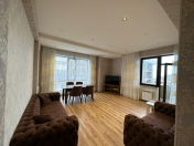 İcarəyə verilir 3 otaqlı 120 m2 yeni tikili 28 May m.