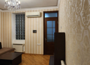 İcarəyə verilir 3 otaqlı 77 m2 köhnə tikili Nizami m.