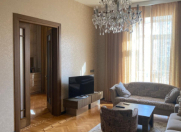 İcarəyə verilir 3 otaqlı 80 m2 köhnə tikili 28 May m.