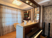 Satılır 5 otaqlı 222 m2 yeni tikili Yasamal r.