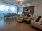 Satılır 4 otaqlı 180 m2 yeni tikili 20 yanvar m.