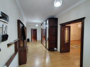 Satılır 4 otaqlı 185 m2 yeni tikili Gənclik m.