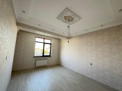 Satılır 2 otaqlı 60 m2 yeni tikili Qara Qarayev m.