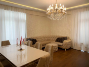 Satılır 3 otaqlı 130 m2 yeni tikili Nəriman Nərimanov m.