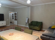 Satılır 5 otaqlı 125 m2 köhnə tikili 8 mkr