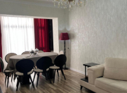 Satılır 4 otaqlı 110 m2 köhnə tikili Əhmədli m.
