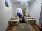 Satılır 2 otaqlı 65 m2 köhnə tikili 8 km