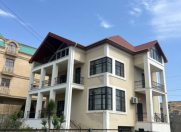 Satılır 7 otaqlı 350 m2 villa Novxanı