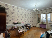 Satılır 3 otaqlı 90 m2 köhnə tikili Memar Əcəmi m.