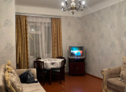 Satılır 4 otaqlı 90 m2 köhnə tikili Dostluq kinoteatrı