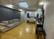 Satılır 4 otaqlı 127 m2 yeni tikili İnşaatçılar m.