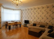 Satılır 4 otaqlı 154 m2 yeni tikili 8 Noyabr m.