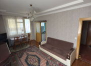 İcarəyə verilir 2 otaqlı 50 m2 köhnə tikili Memar Əcəmi m.