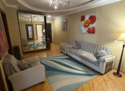 Satılır 3 otaqlı 160 m2 yeni tikili Nizami m.