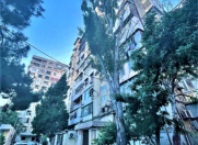 Satılır 2 otaqlı 45 m2 köhnə tikili Gənclik m.