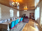 Satılır 8 otaqlı 420 m2 həyət evi İnşaatçılar m.