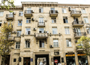 Satılır 2 otaqlı 62 m2 köhnə tikili İçəri Şəhər m.